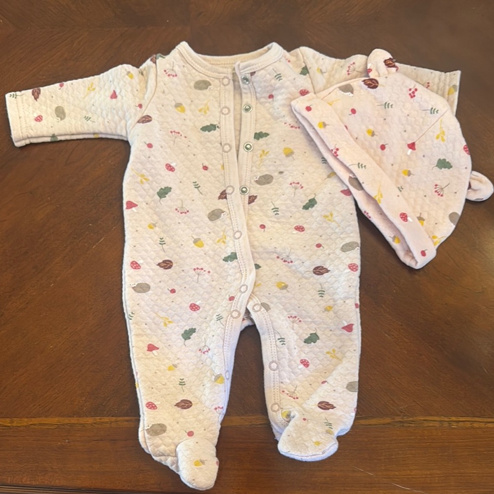 Cozy Kids One Piece with Hat - Multicolor